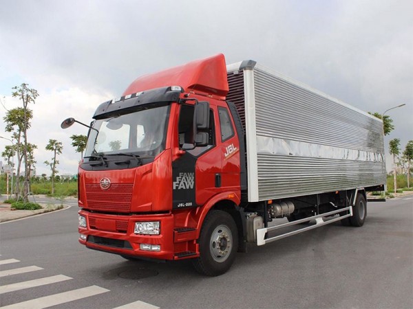 Xe tải Faw thùng kín 2 cánh hông thùng inox