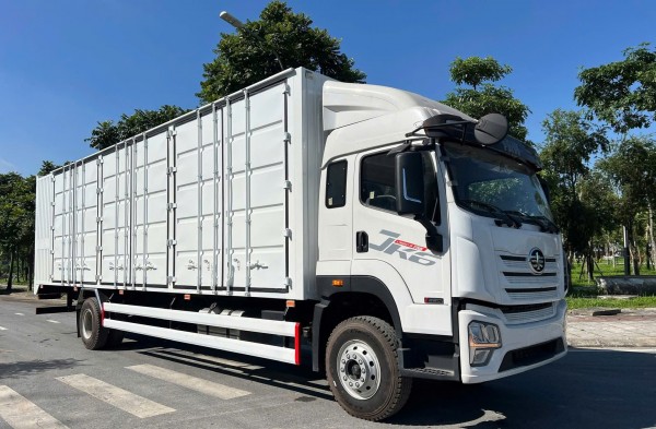Xe tải Faw thùng kín 3 cửa hông dài 9,9m cabin JK6